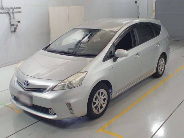 90144 TOYOTA PRIUS ALPHA ZVW40W 2013 г. (CAA Chubu)